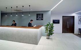 Urban H Hotel